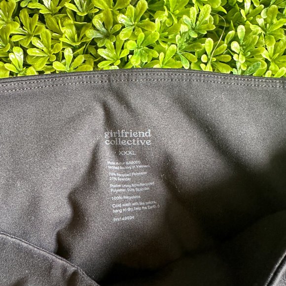 Girlfriend Collective Bike Shorts w/Pockets Black 3XL - Picture 3 of 4